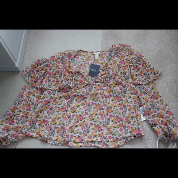 Floral top - Picture 2 of 4